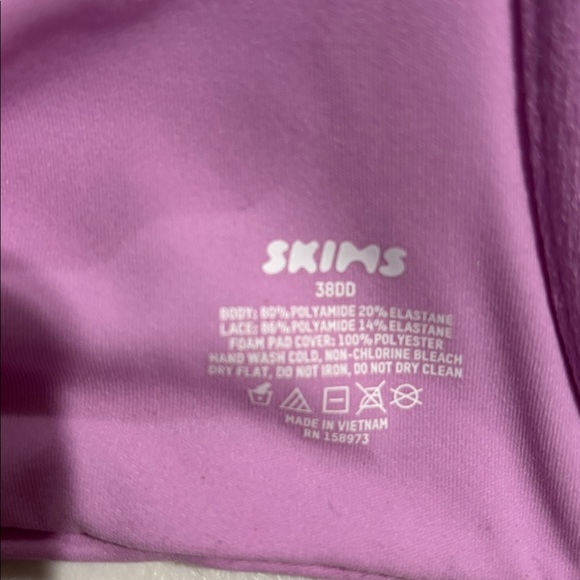 SKIMS FITS EVERYONE BRA NWT - Picture 6 of 7